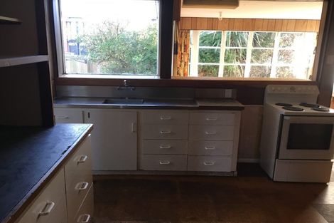 Photo of property in 21 Broadbent Street, Riccarton, Christchurch, 8041