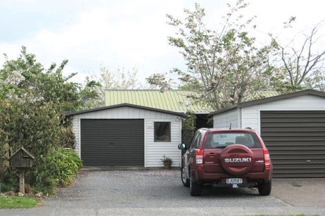 Photo of property in 39b Aquarius Drive, Kawaha Point, Rotorua, 3010
