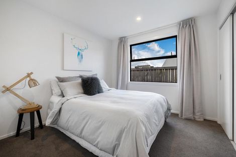 Photo of property in 21 Sarges Way, Lake Hawea, Wanaka, 9382