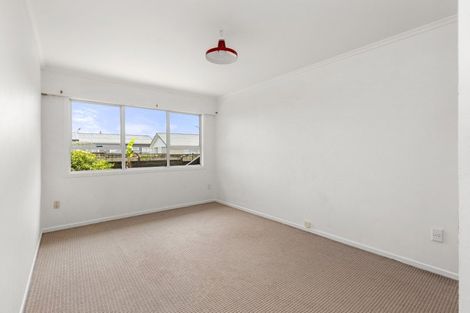 Photo of property in 3 Lorenzen Bay Road, Raglan, 3225