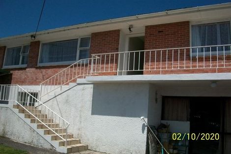 Photo of property in 75 Larnoch Road, Henderson, Auckland, 0610