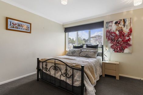 Photo of property in 2 Crabb Fields Lane, Riverhead, 0820