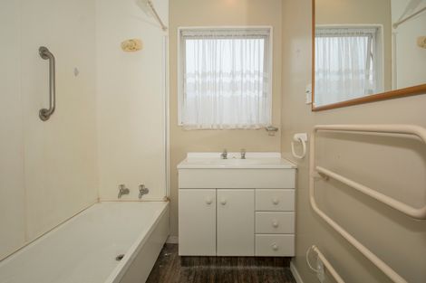 Photo of property in 39 Jonathon Street, Brookfield, Tauranga, 3110