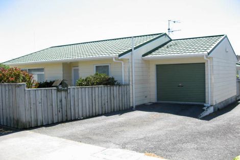 Photo of property in 1/61 Main Road, Titahi Bay, Porirua, 5022