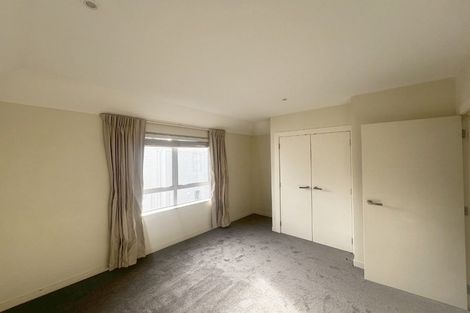 Photo of property in 3ul Papawai Terrace, Mount Cook, Wellington, 6021