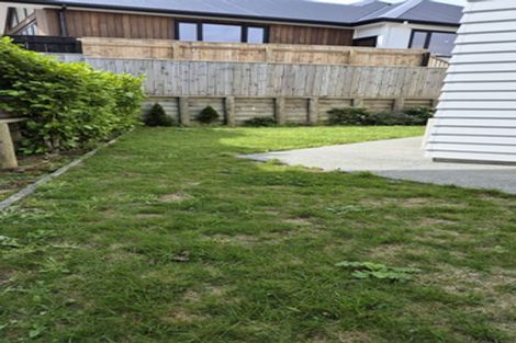 Photo of property in 1 Opaoa Way, Aotea, Porirua, 5024