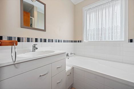 Photo of property in 28 Mooney Street, Nawton, Hamilton, 3200