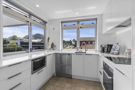 Photo of property in 1 Rita Street, Mount Maunganui, 3116
