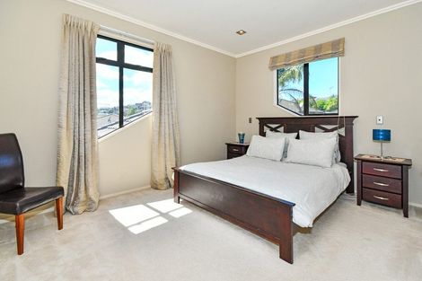 Photo of property in 9 Elias Court, The Gardens, Auckland, 2105