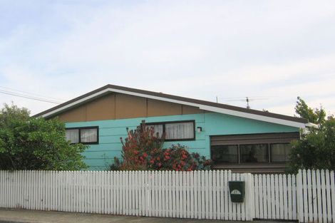 Photo of property in 27 Fitzherbert Street, Alicetown, Lower Hutt, 5010