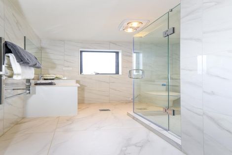 Photo of property in 39a Crestview Rise, Papakura, 2110