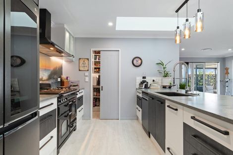 Photo of property in 14 Deans Place, Amberley, 7410