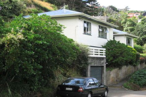 Photo of property in 1 Mace Street, Island Bay, Wellington, 6023