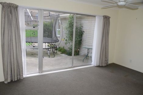 Photo of property in 20 Woodlands Place, Aranui, Christchurch, 8061