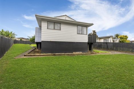 Photo of property in 12 Hoturoa Place, Manurewa, Auckland, 2102