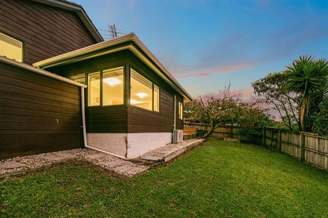 Photo of property in 64 Birdwood Road, Swanson, Auckland, 0612