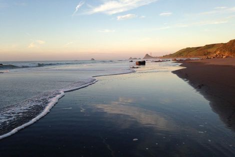 Photo of property in 29 Washer Road, Omata, New Plymouth, 4374