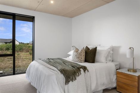 Photo of property in 82 Queens Avenue, Waikuku Beach, 7402