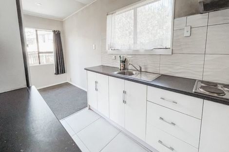 Photo of property in 2/47 Charntay Avenue, Clover Park, Auckland, 2019