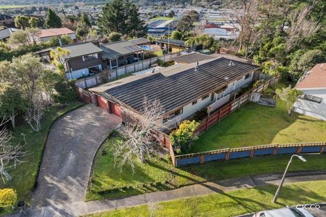 Photo of property in 17 King Charles Drive, Kingsley Heights, Upper Hutt, 5018