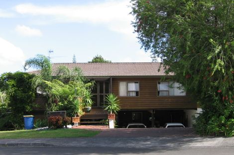 Photo of property in 1/5 Highlight Parade, Te Atatu South, Auckland, 0610