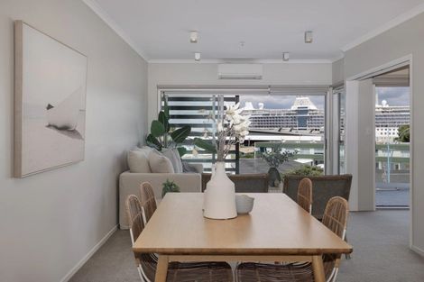 Photo of property in 301/277 Maunganui Road, Mount Maunganui, 3116