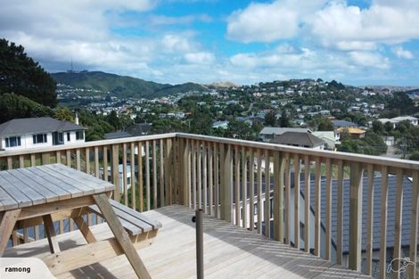 Photo of property in 104a Glanmire Road, Newlands, Wellington, 6037