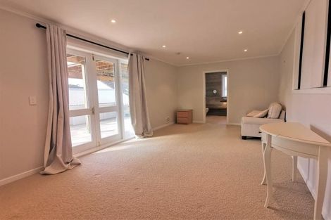 Photo of property in 46 Colonial Road, Birkenhead, Auckland, 0626