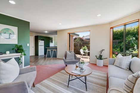 Photo of property in 20 Red Hibiscus Road, Stanmore Bay, Whangaparaoa, 0932