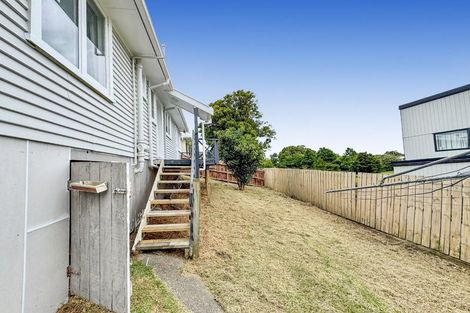 Photo of property in 15 Christmas Road, Manurewa, Auckland, 2102