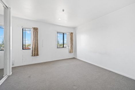 Photo of property in 2/77 Saint George Street, Papatoetoe, Auckland, 2025