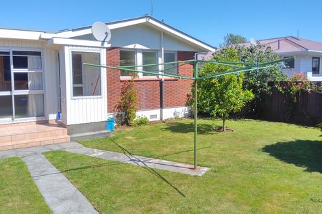 Photo of property in 9 Riversdale Drive, Merrilands, New Plymouth, 4312