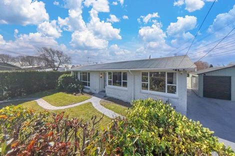Photo of property in 1 Stackhouse Avenue, Bishopdale, Christchurch, 8053