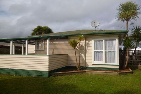 Photo of property in 45 Cargill Street, Papakura, 2110