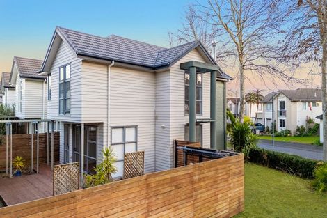 Photo of property in 75 Bruce Pulman Drive, Takanini, 2112