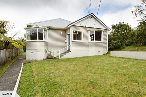 Photo of property in 21 Blakey Avenue, Karori, Wellington, 6012