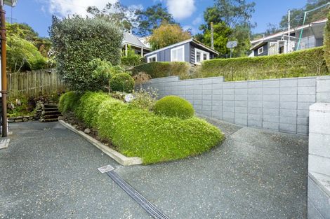 Photo of property in 73 Wyndham Road, Pinehaven, Upper Hutt, 5019