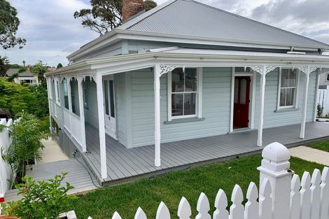 Photo of property in 29 Ewen Alison Avenue, Devonport, Auckland, 0624