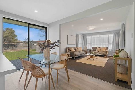 Photo of property in 13 Roswell Place, Islington, Christchurch, 8042