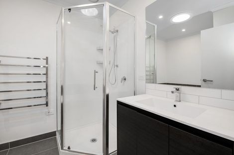 Photo of property in 4/1 Scott Road, Hobsonville, Auckland, 0616