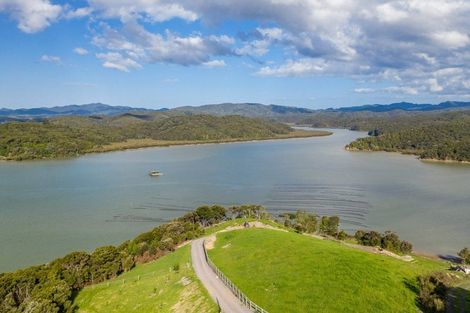 Photo of property in 114a Ranui Road, Karetu, 0283