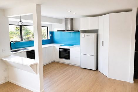 Photo of property in 1 Bluewater Place, Wattle Downs, Auckland, 2103