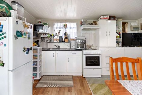 Photo of property in 21a Karaka Street, Merrilands, New Plymouth, 4312