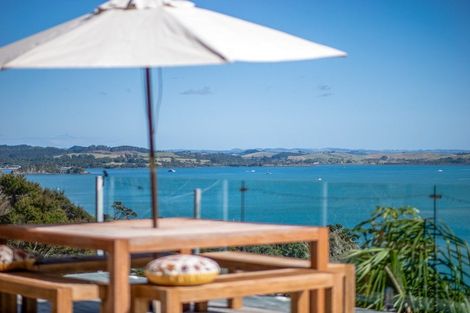 Photo of property in 180 Te Wahapu Road, Russell, 0272