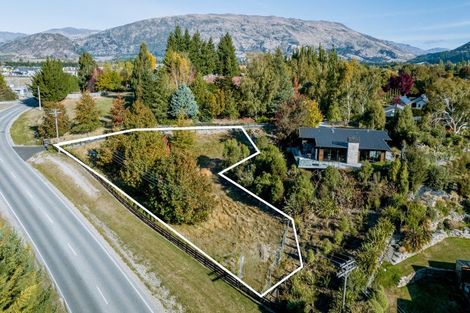 Photo of property in 22 Ballantyne Road, Wanaka, 9305