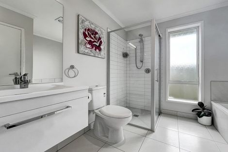 Photo of property in 4 Taepu Road, Pukekohe, 2120