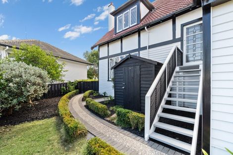 Photo of property in 41 Quadrant Road, Onehunga, Auckland, 1061