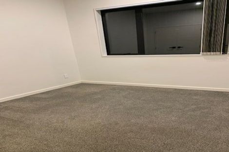 Photo of property in 10 Haku Road, Flat Bush, Auckland, 2019