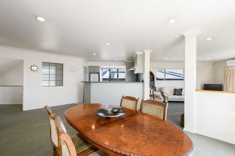 Photo of property in 409b Devonport Road, Tauranga South, Tauranga, 3112