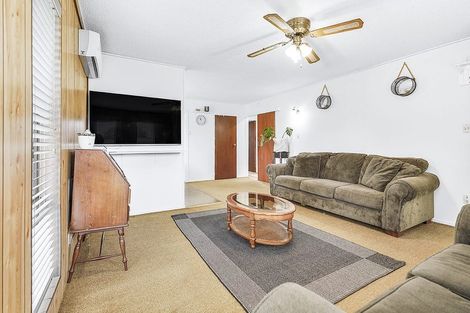 Photo of property in 33 Anthony Crescent, Bader, Hamilton, 3206